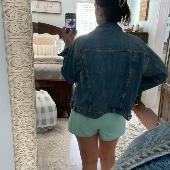 Old Navy Oversized Jean Jacket Size XL - Picture 4 of 8